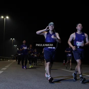 Runner Photo 7520145