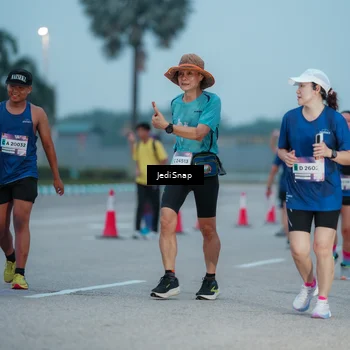 Runner Photo 7520158
