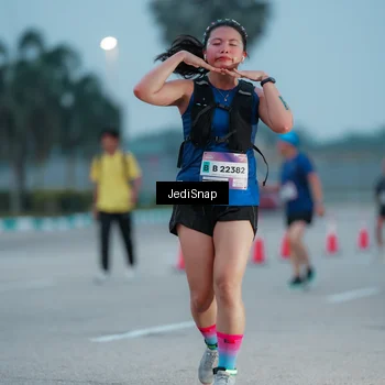 Runner Photo 7520181