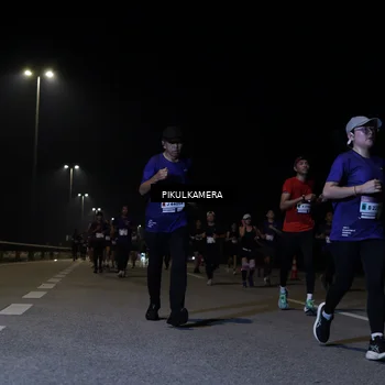 Runner Photo 7520182