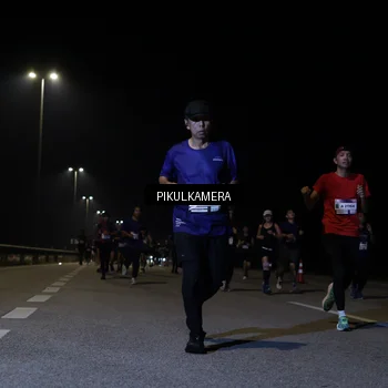 Runner Photo 7520184