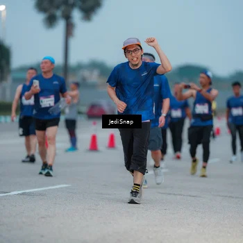Runner Photo 7520190