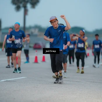 Runner Photo 7520192