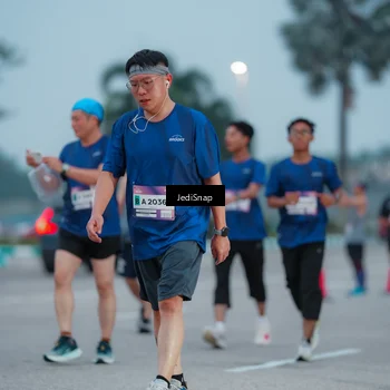 Runner Photo 7520201