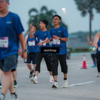 Runner Photo 7520215