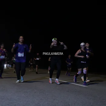 Runner Photo 7520218