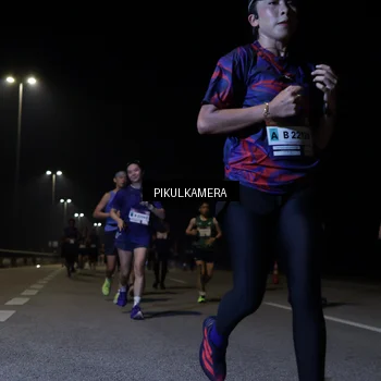 Runner Photo 7520221