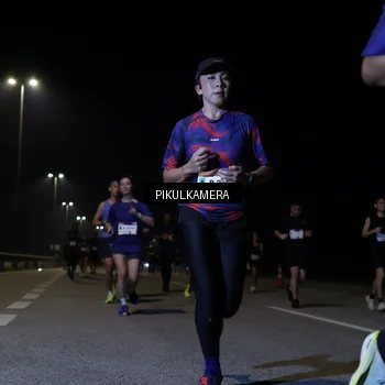 Runner Photo 7520222