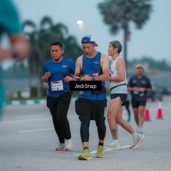 Runner Photo 7520225