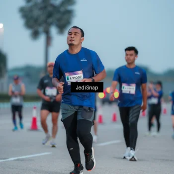 Runner Photo 7520237