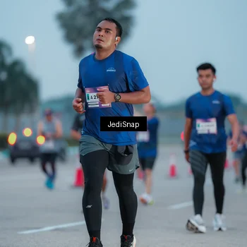 Runner Photo 7520239