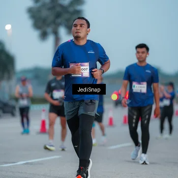 Runner Photo 7520240