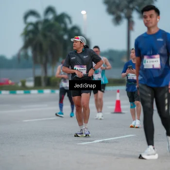 Runner Photo 7520247
