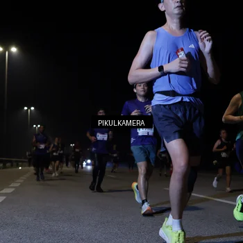 Runner Photo 7520250