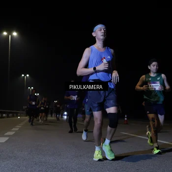 Runner Photo 7520251