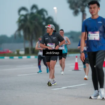Runner Photo 7520252