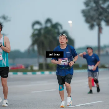 Runner Photo 7520277