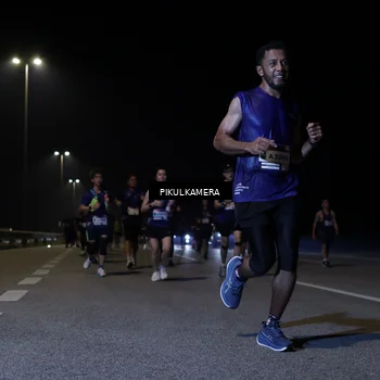Runner Photo 7520284