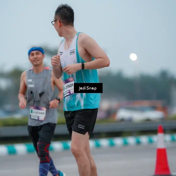 Runner Photo 7520291