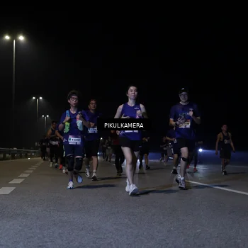 Runner Photo 7520298