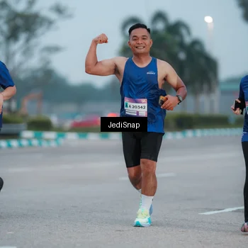 Runner Photo 7520299