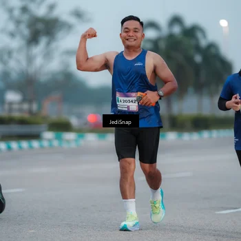 Runner Photo 7520300