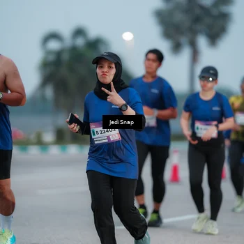 Runner Photo 7520309