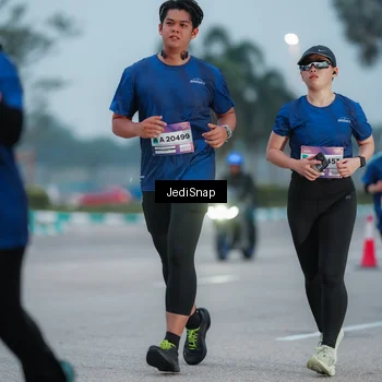 Runner Photo 7520315