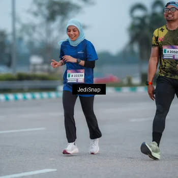 Runner Photo 7520335