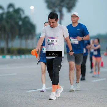 Runner Photo 7520337