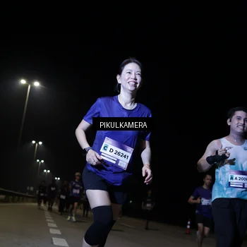 Runner Photo 7520338
