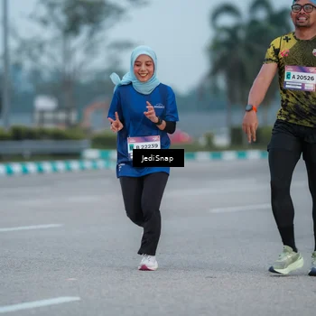 Runner Photo 7520340