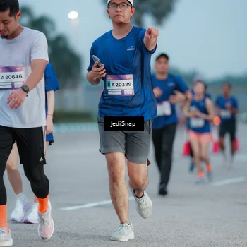 Runner Photo 7520347