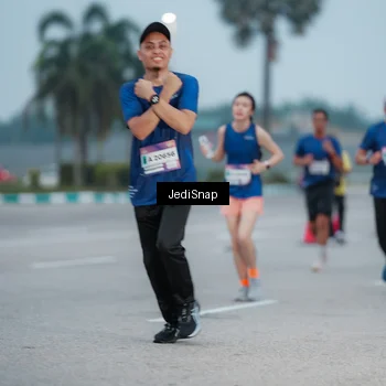 Runner Photo 7520353
