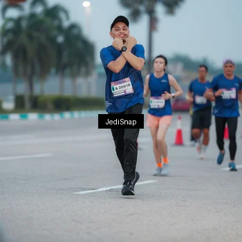 Runner Photo 7520354