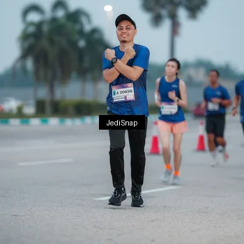 Runner Photo 7520357