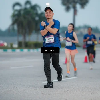 Runner Photo 7520358