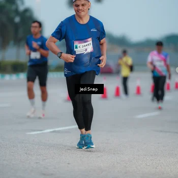 Runner Photo 7520372