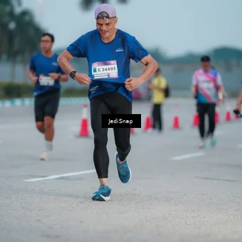 Runner Photo 7520373