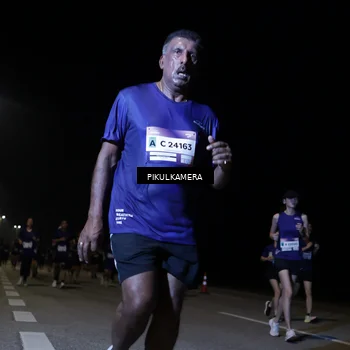 Runner Photo 7520376
