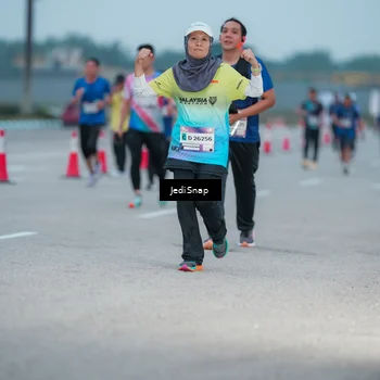 Runner Photo 7520382