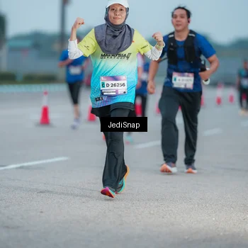 Runner Photo 7520391