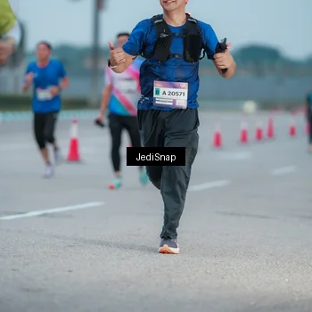 Runner Photo 7520395