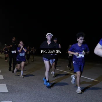 Runner Photo 7520400