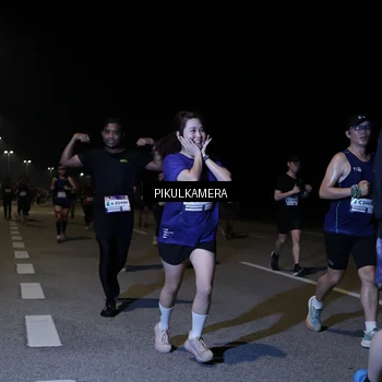 Runner Photo 7520430