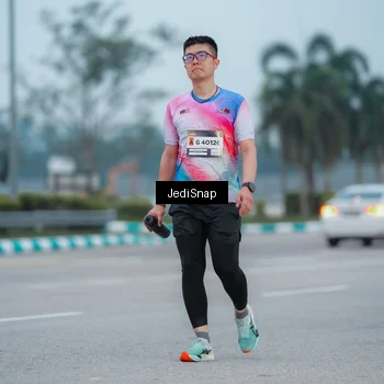 Runner Photo 7520431