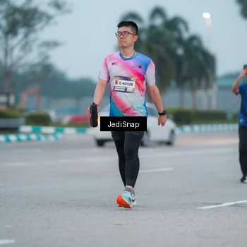 Runner Photo 7520432