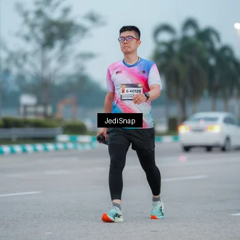 Runner Photo 7520433
