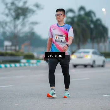 Runner Photo 7520435
