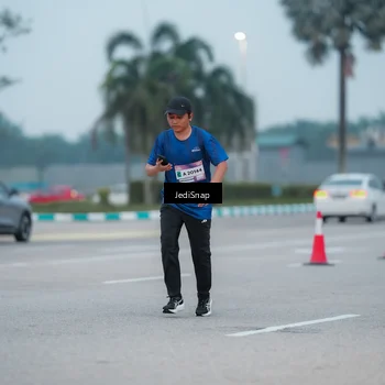 Runner Photo 7520440